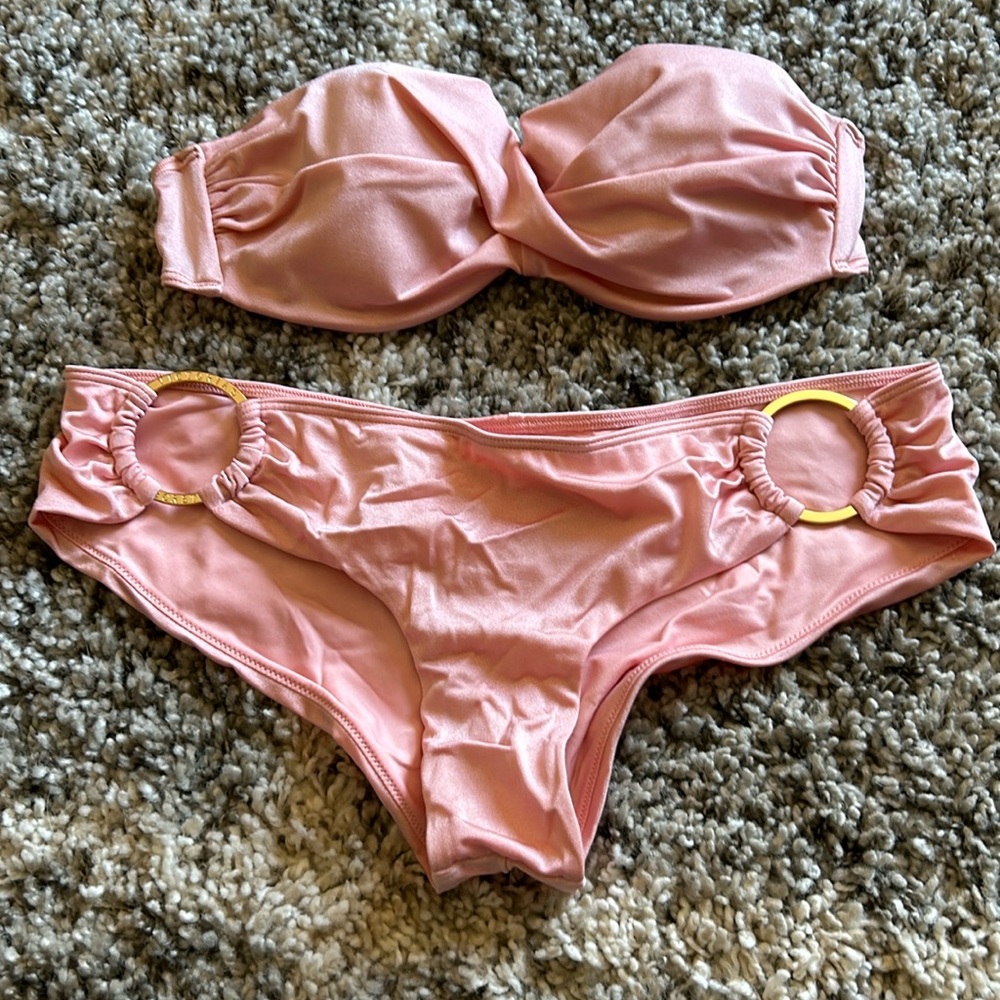 Victoria’s Secret pink bikini